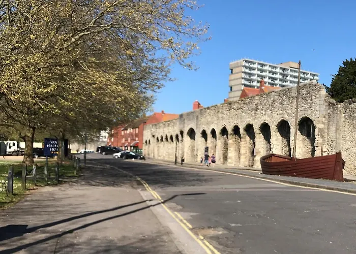 Osborne House - One Bedroom Ground Floor Apartment With Parking